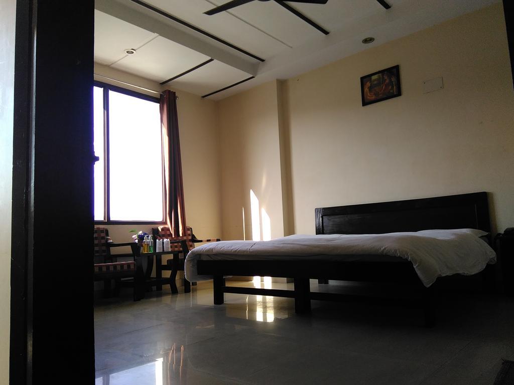 Hotel Aananda Haridwar Bagian luar foto