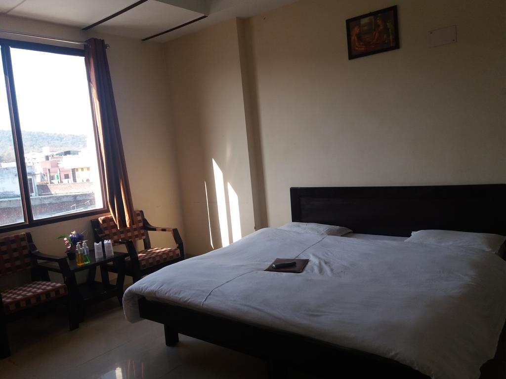 Hotel Aananda Haridwar Bagian luar foto