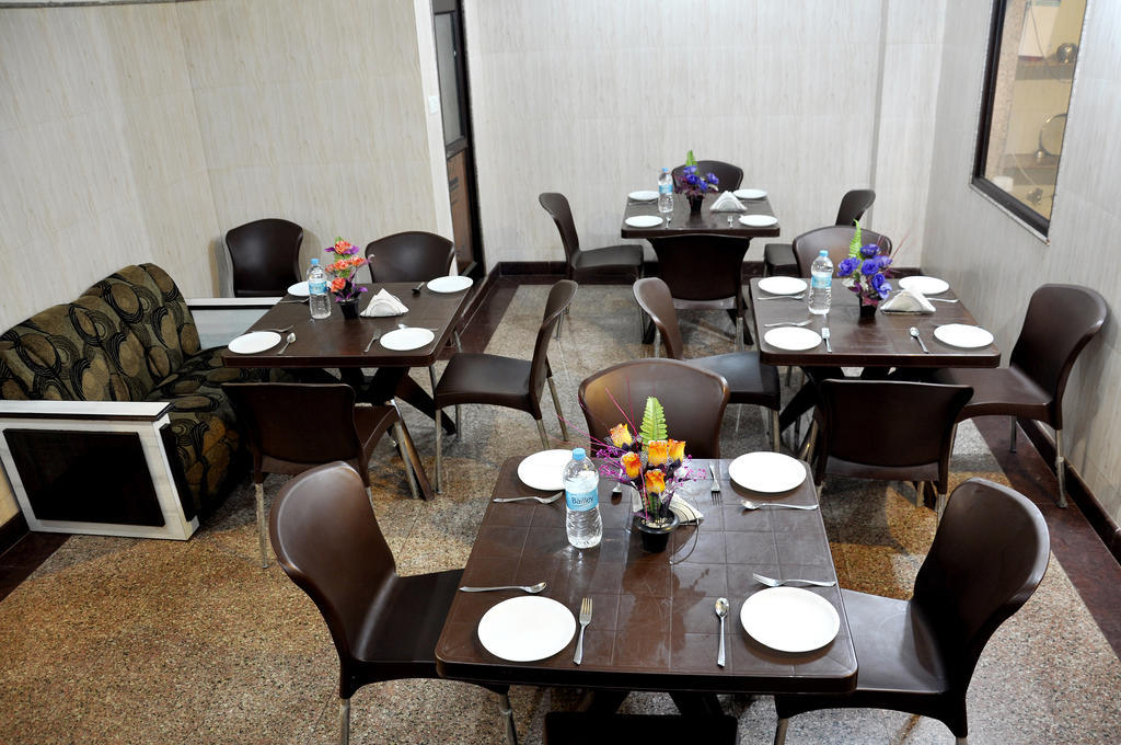 Hotel Aananda Haridwar Bagian luar foto