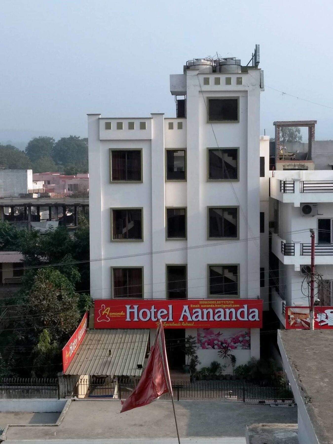 Hotel Aananda Haridwar Bagian luar foto